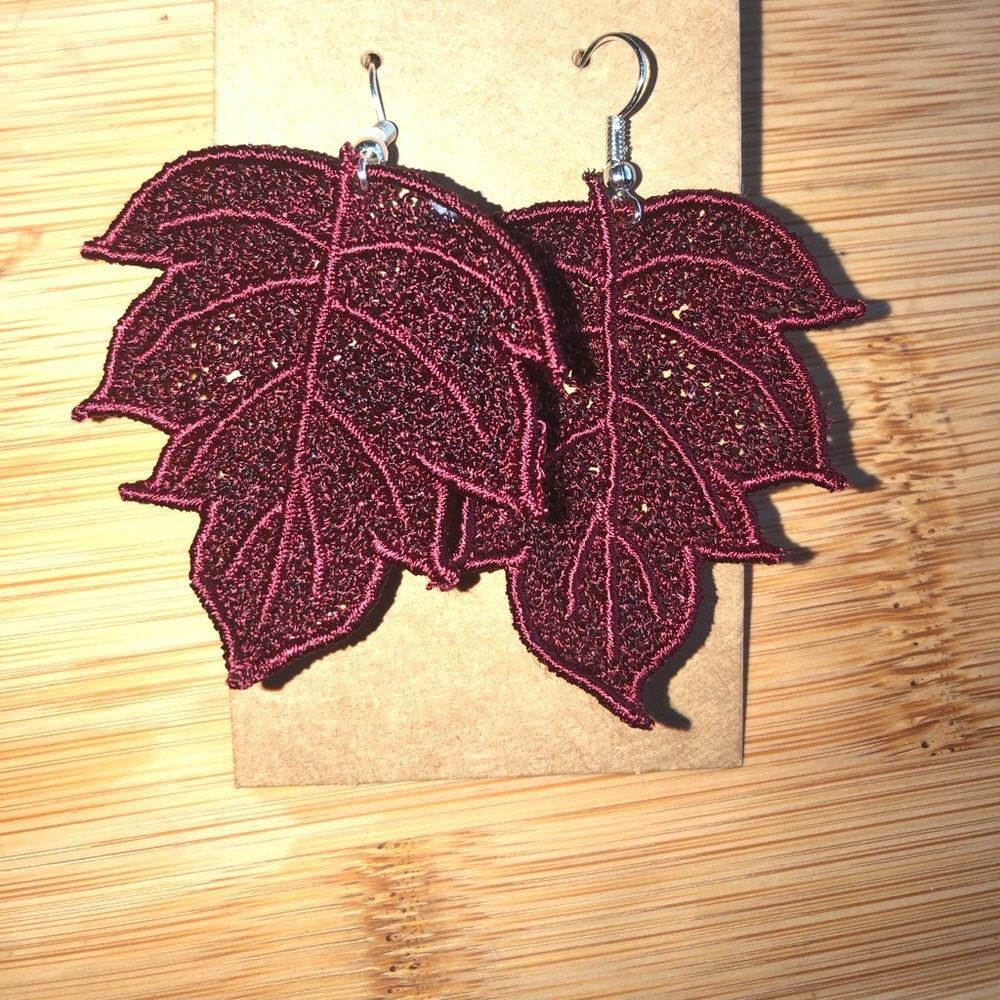 Lace leaf embroidered earrings